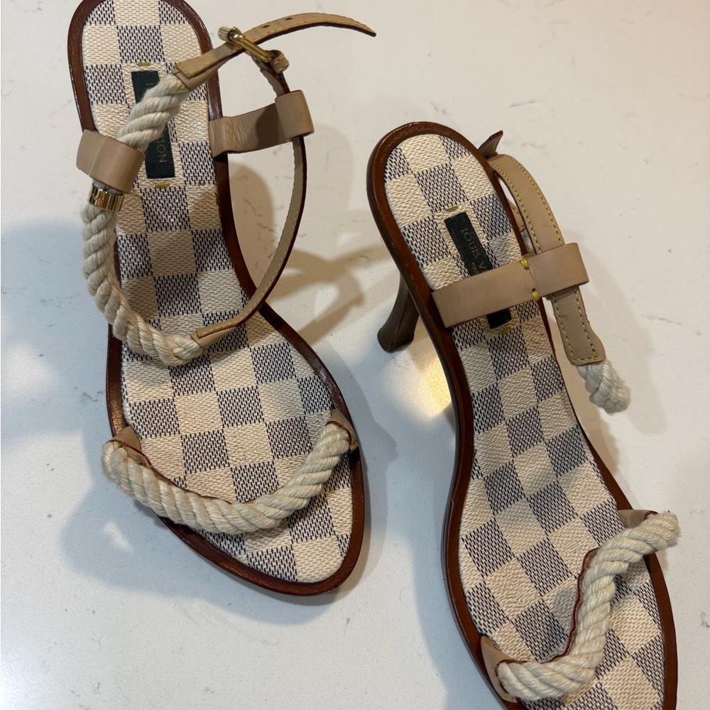 Louis Vuitton Azure Rope and wood Checkered Heels 8/8.5 (size 38) Vintage - Picture 3 of 9